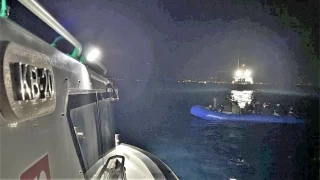 Ayvacık açıklarında 76 kaçak göçmen daha yakalandı