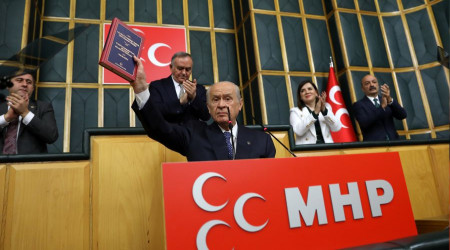 Bahçeli yorumculara sert çıktı