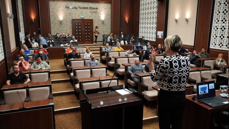 Belediyeden hizmet içi eğitime devam