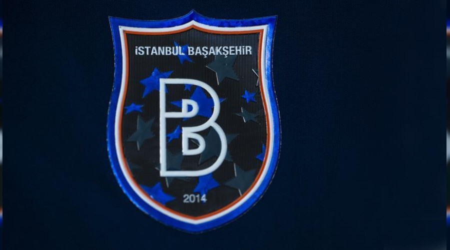 Berkay Başakşehir'de kaldı