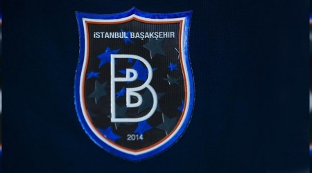 Berkay Başakşehir'de kaldı