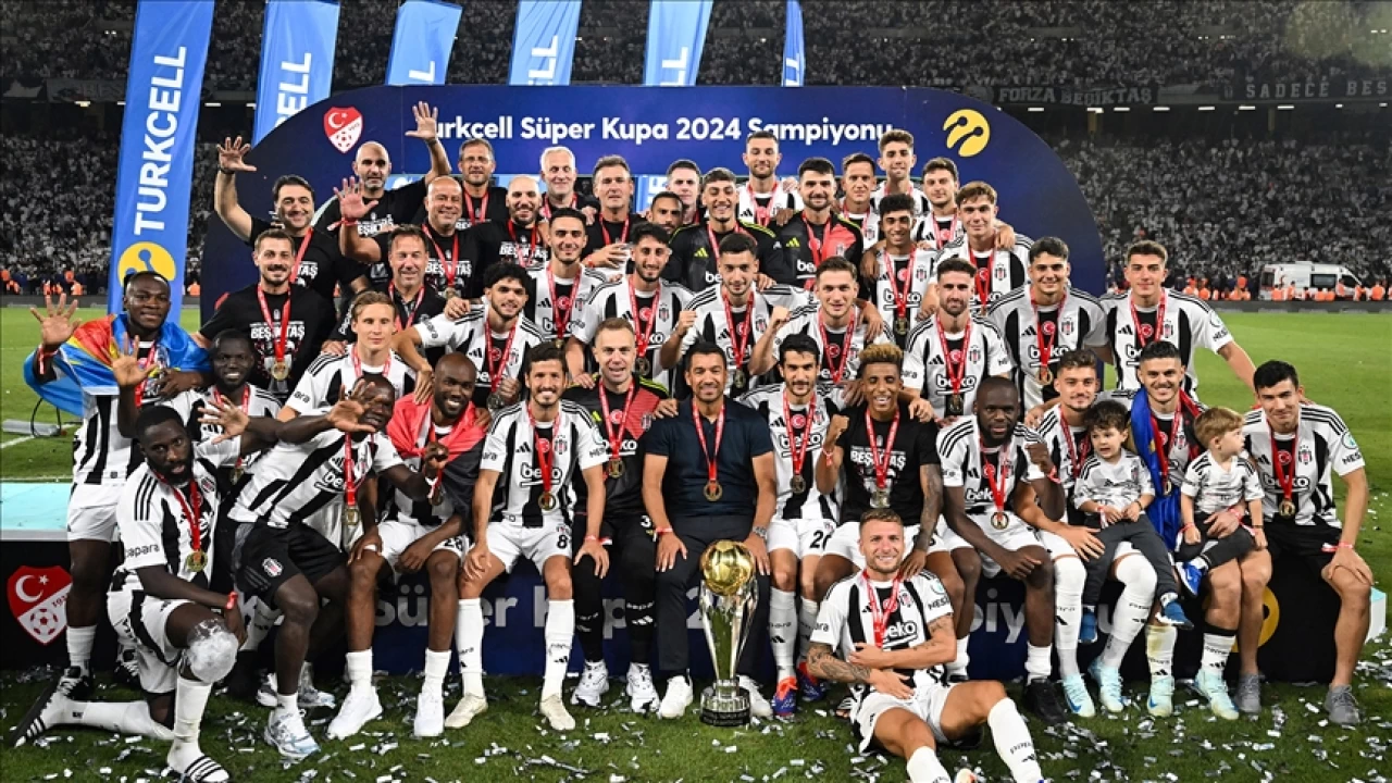 Beşiktaş ‘farklı’ başladığı sezonu hayal kırıklığıyla bitirdi