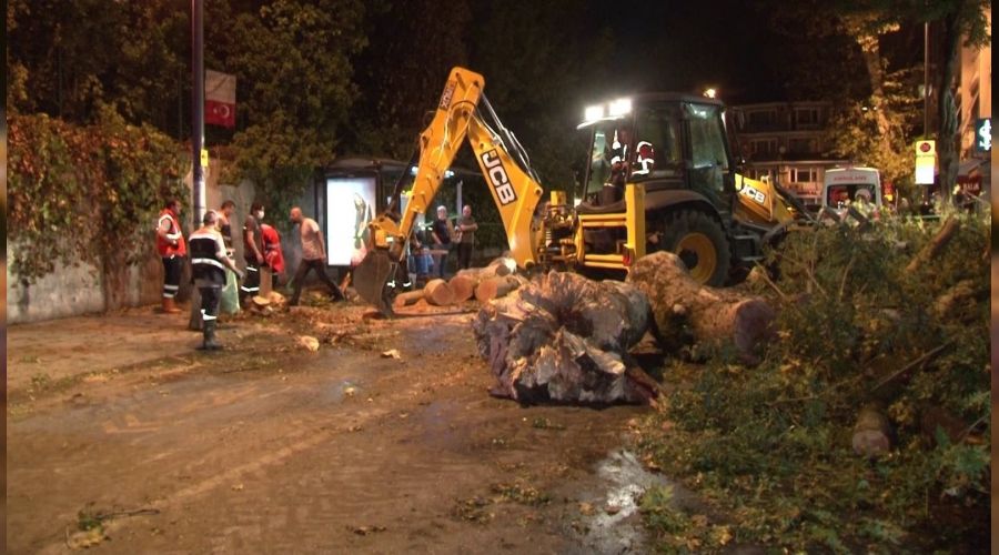 Beykoz'da devrilen aatan kl pay kurtuldular