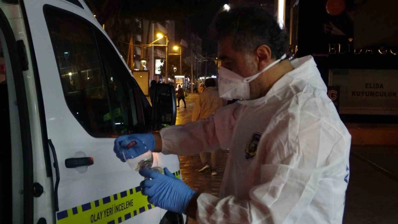 Binaya yayılan ağır koku ihbarıyla ortaya çıktı