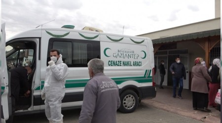 Bir sağlık çalışanı daha koronavirüs kurbanı