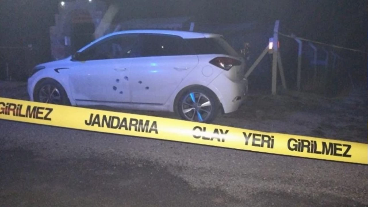 Bolu'da bir otomobili kurşun yağmuruna tuttular