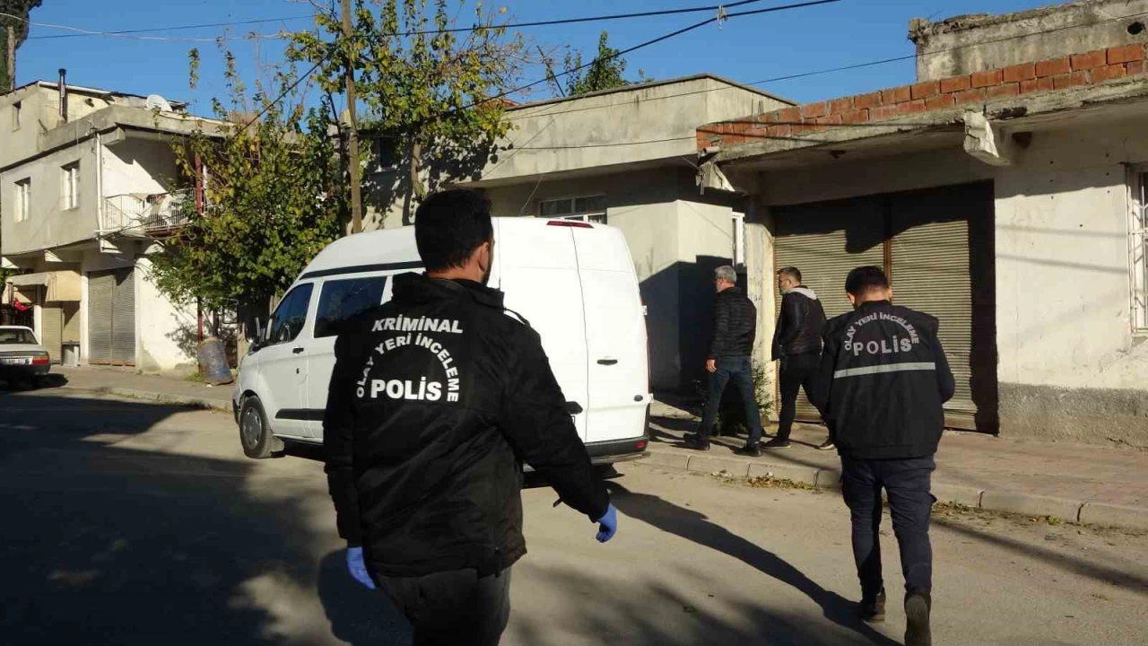 Bomba tehdidiyle kuyumcu soymaya kalkt