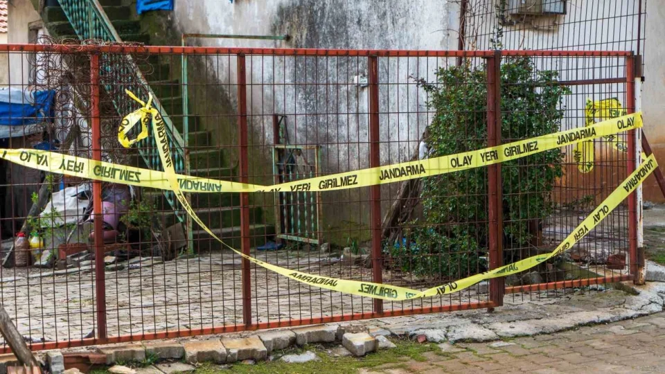 Bo�anma a�amas�ndaki e� deh�eti: 4 ki�iyi katletti