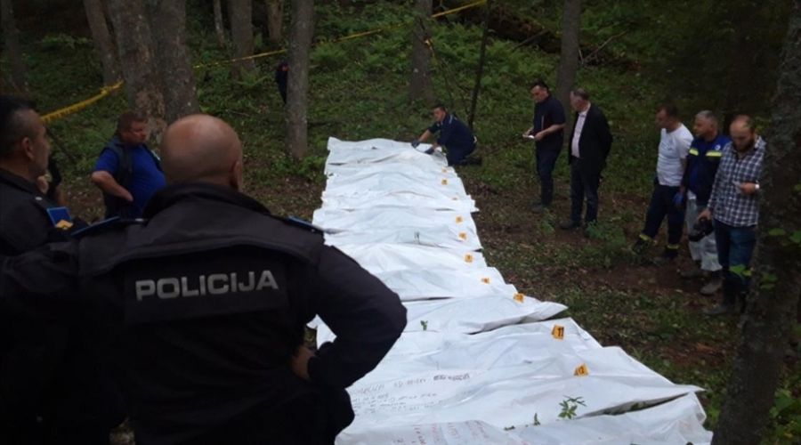 Bosna'da yine toplu mezar