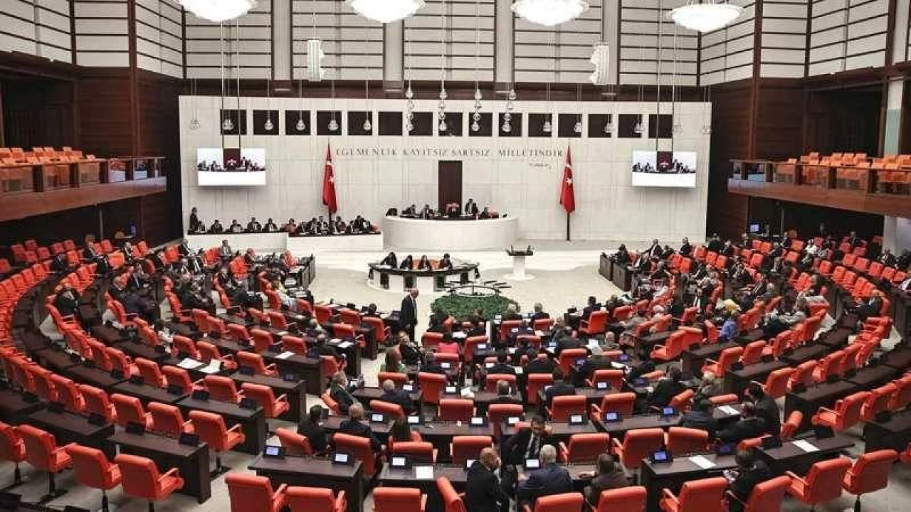 Çalışma hayatıyla ilgili düzenleme Meclis'e geliyor