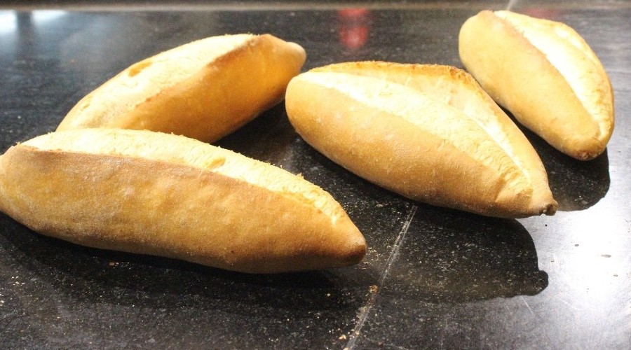 aramba'da ekmek 1,50 TL