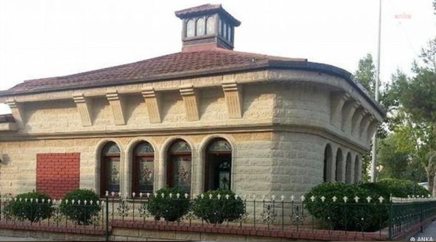 Cemevlerinden elektrik faturas� �dememe protestosu