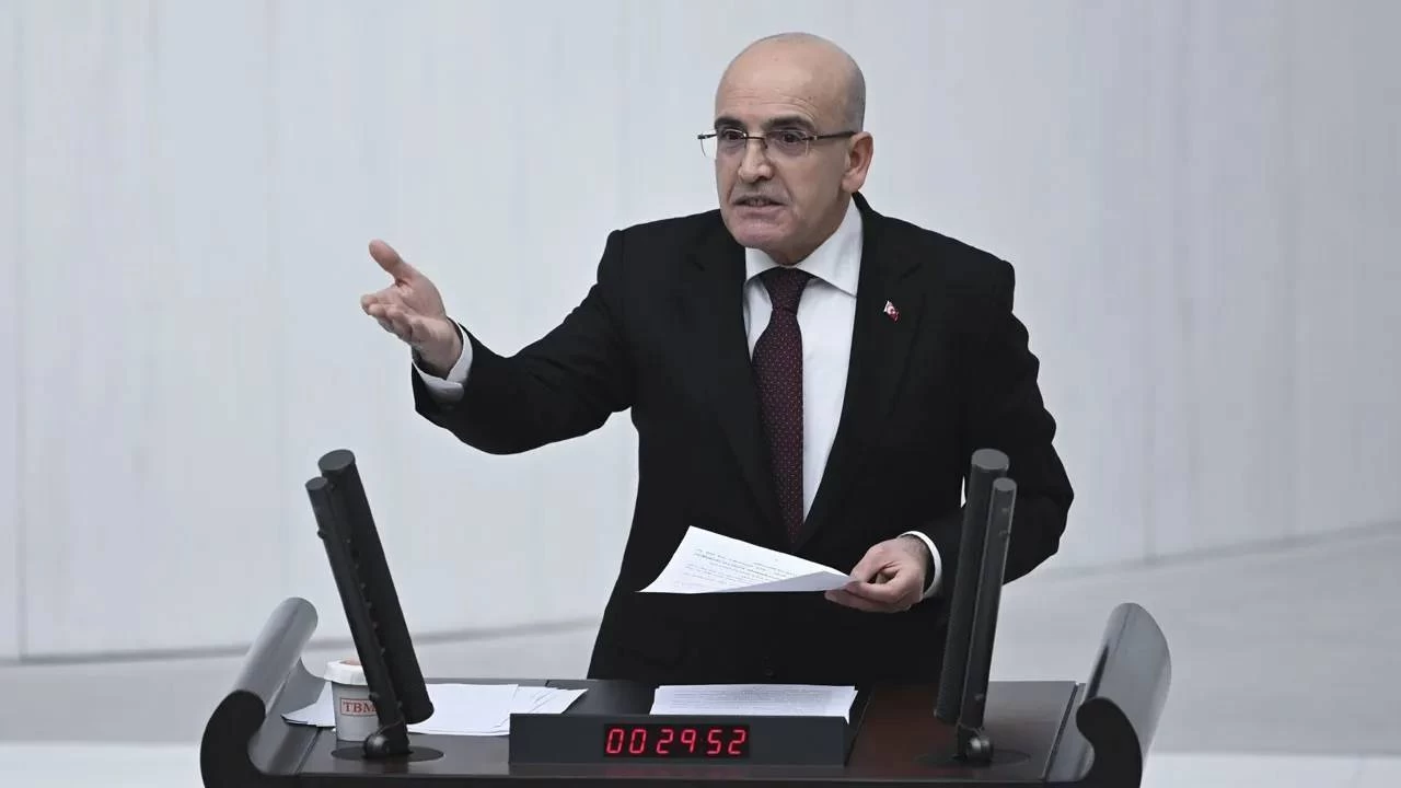 Çiftçiyi de Şimşek çarpacak
