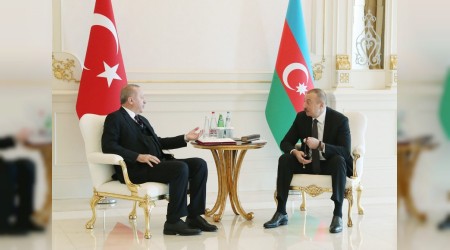 Cumhurbaşkanı Erdoğan, Bakü'de Aliyev ile görüştü