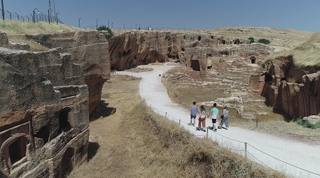 Dara Antik Kenti görenleri büyülüyor