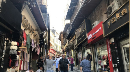 Dengesini kaybetti klimayla birlikte aşağı düştü