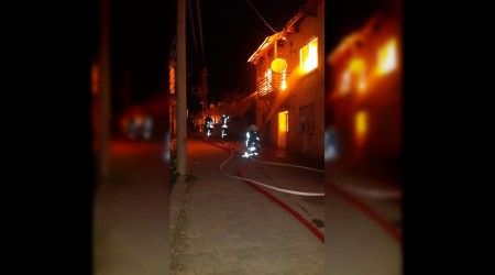 Depremzedenin evi yandı