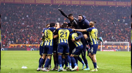 Derbi galibiyeti ilaç gibi geldi