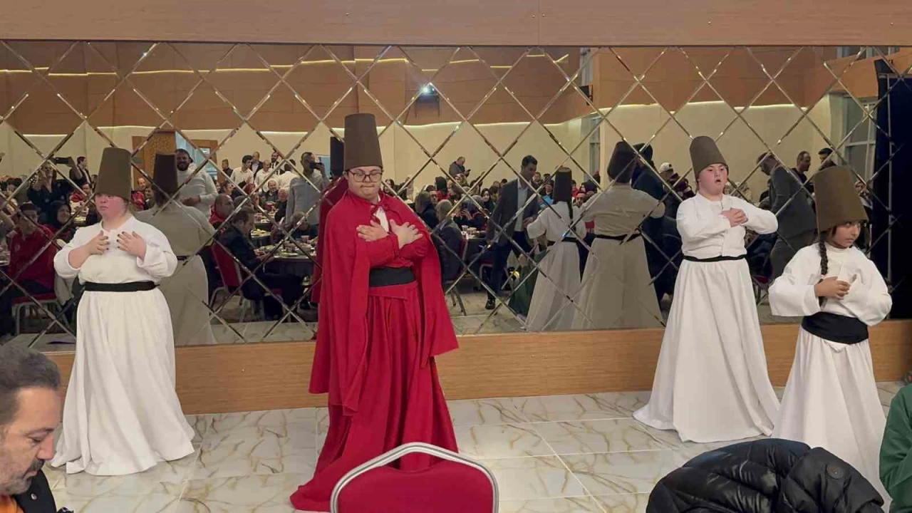 Down Sendromlu �ocuklar semazen oldu