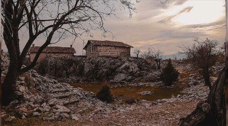 Düğmeli Evler restore ediliyor
