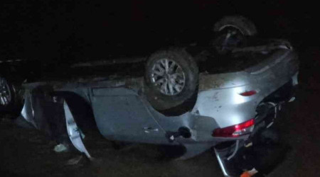 Düzce'de otomobil dereye uçtu, 3 yaralı