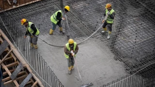 Ekonomik durgunluk inşaat sektörünü de yere serdi