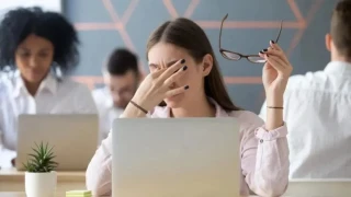 Ekran karşısında 20-20-20 kuralını uygulayın