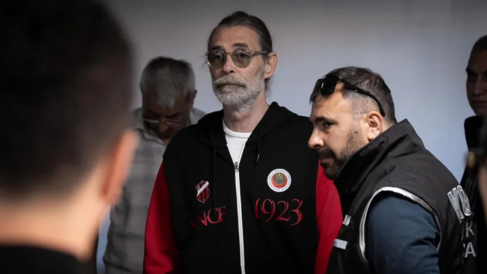 Erdal Be�ik�io�lu'nun esrar testi pozitif ��kt�
