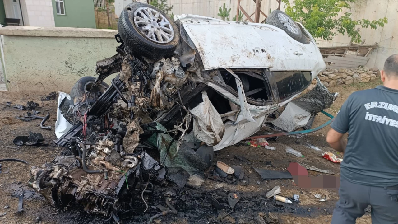Erzurum'da menfezden d��en otomobildeki 3 ki�i �ld�, 4 ki�i yaraland�