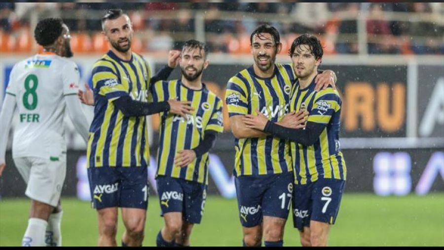 Fenerbahçe'nin hazırlık maçlarındaki şovu sürüyor