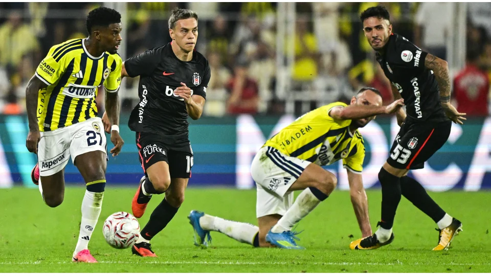 Fenerbah�e'yi yeni transferleri yakt�!