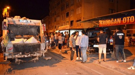 Freni boşalan kamyon 8 otomobile çarptı