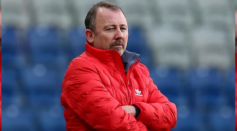 "Futbolcu olmaya ikna ediyoruz"