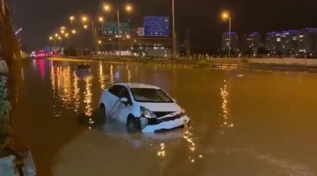 Gazze'ye ölüm yağdıran İsrail'in başkenti Tel Aviv'i sel bastı