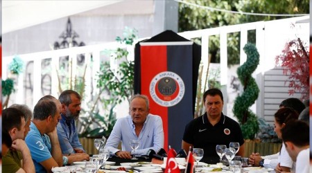 Gençler gelecekten umutlu