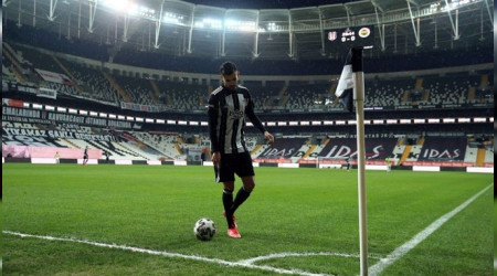 Ghezzal yıldızların önüne geçti
