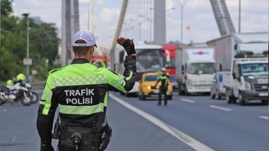 Hafta sonu �stanbul trafi�ine miting kilidi geliyor
