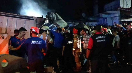 Hatay'da kamyon, asker uğurlama alanına daldı: 12 ölü, 31 yaralı