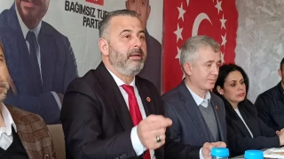 'İktidar partisi ama amaç halka hizmet etmek değil'