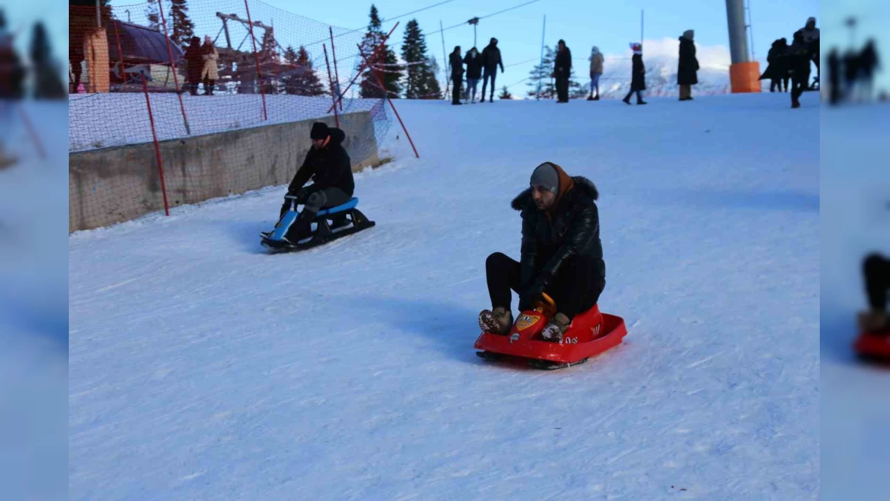 Ilgaz Da��'nda kar�n tad�n� doyas�ya ��kard�lar