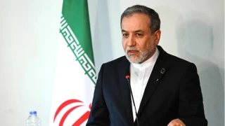 �ran D��i�leri Bakan� Arak�i'den "Amerikal�lara hi� g�venimiz yok" a��klamas� geldi