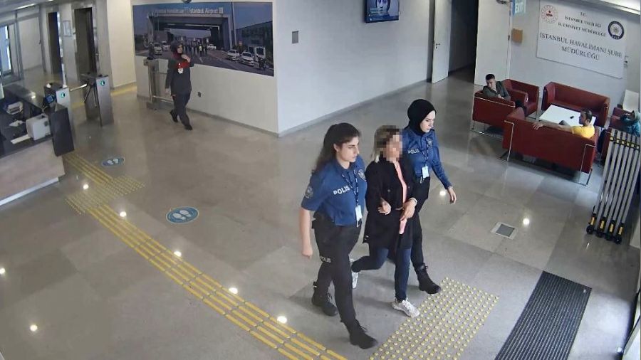 İranlı kadının üzerinden servet çıktı
