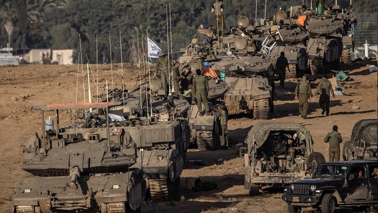 İsrail, kara saldırısı öncesinde Refah'a sığınanları çıkarmak için 40 bin çadır satın aldı
