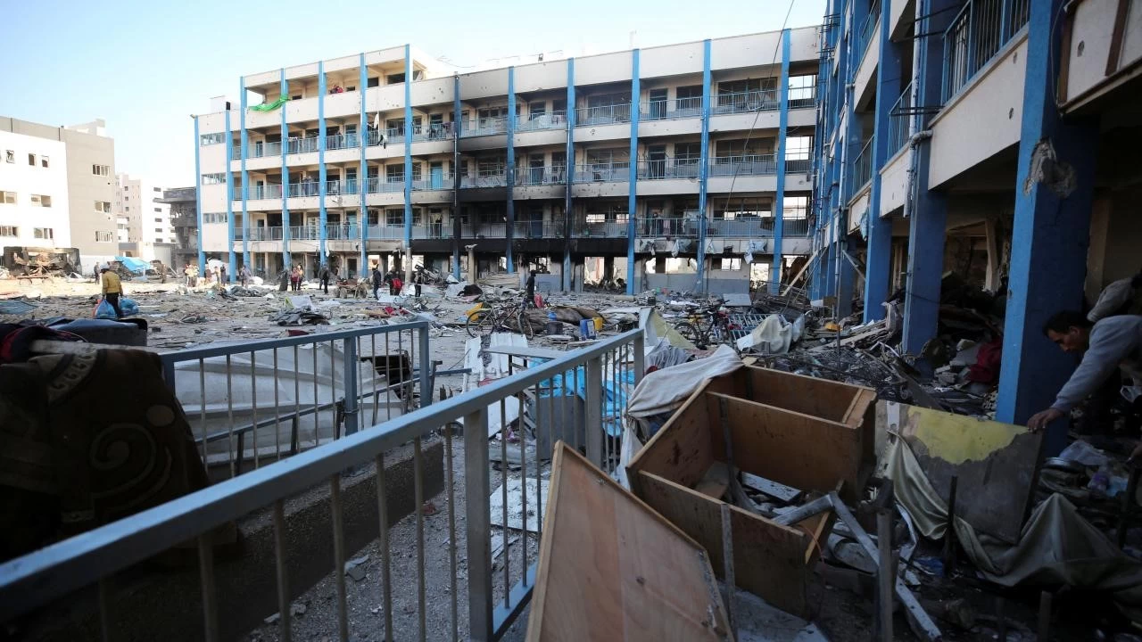 İsrail'in saldırılarının başladığı 7 Ekim'den beri Gazze'de 8 bin 572 öğrenci öldü