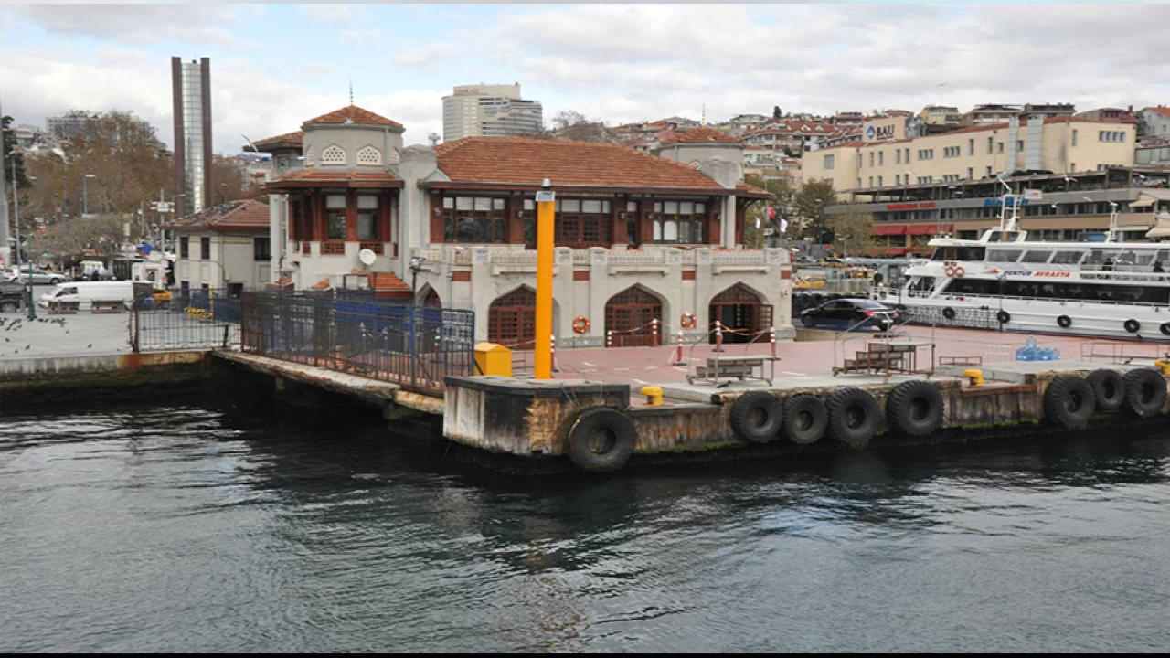 �stanbul'daki Tarihi �skeleler