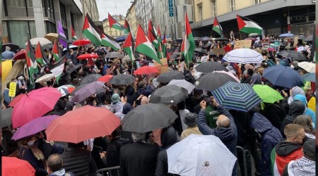 svire'de binlerce kii srail'i protesto etti