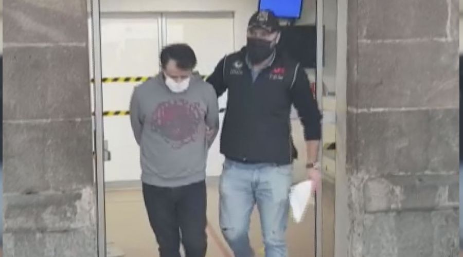 İzmir'de 2 FETÖ şüphelisi tutuklandı