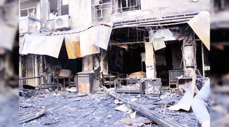 İzmir'de dehşete düşüren yangın