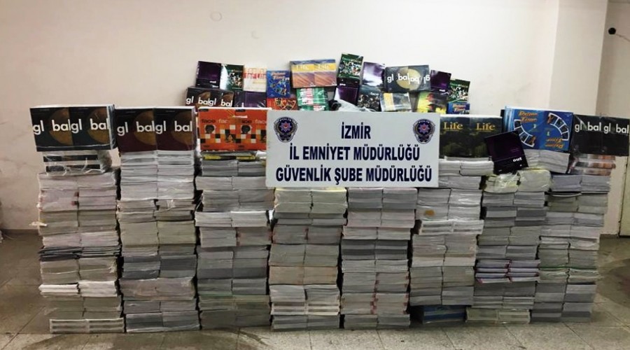 �zmir'de korsan kitap��lara darbe�
