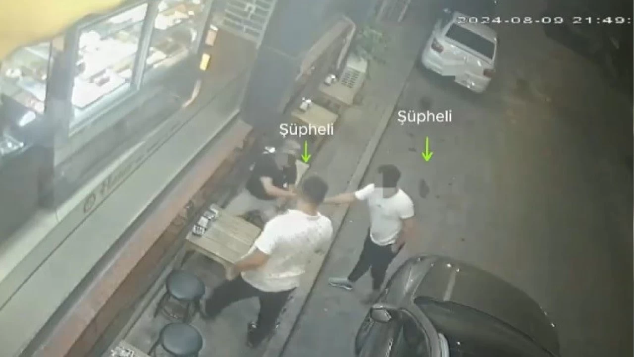 İzmir'de silah zoru ile gaspa 2 tutuklama